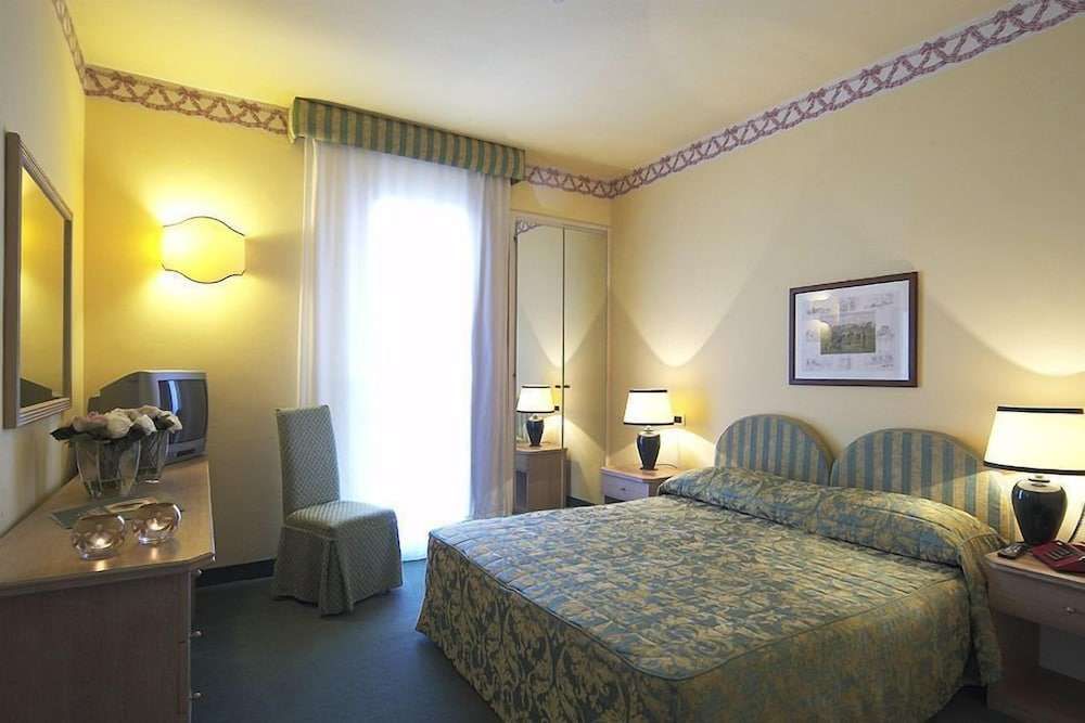 Hotel Adua