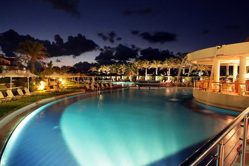 Minoa Palace Resort