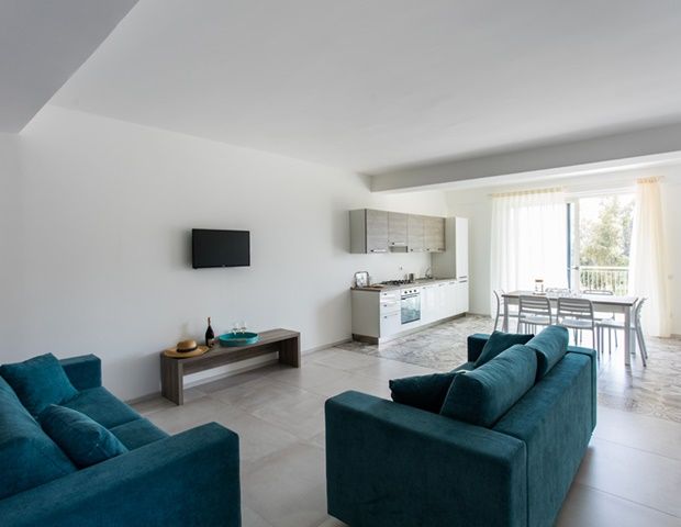 Luna Minoica Suites & Apartments