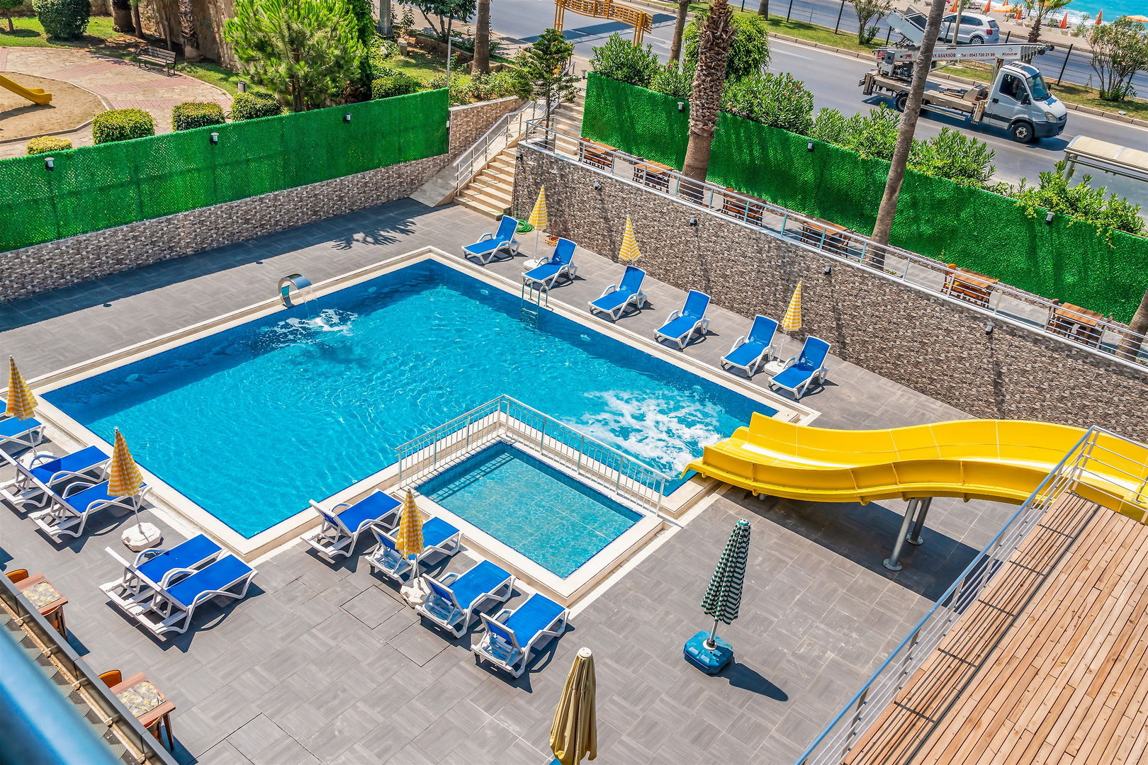 Arsi Paradise Beach Hotel