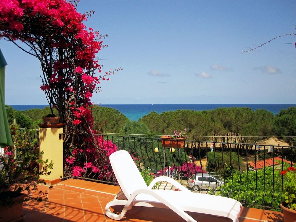 Aparthotel Domus de Janas sul Mare