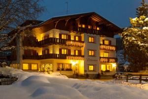 Hotel Dolomiten