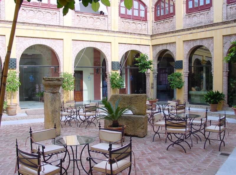 Alcazar De La Reina
