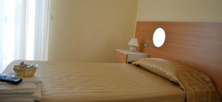 Hotel Happy