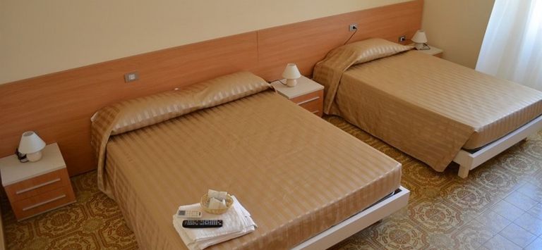 Hotel Happy