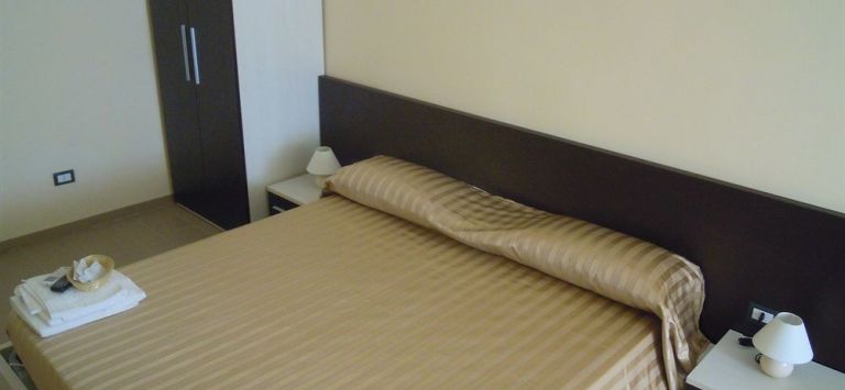 Hotel Happy