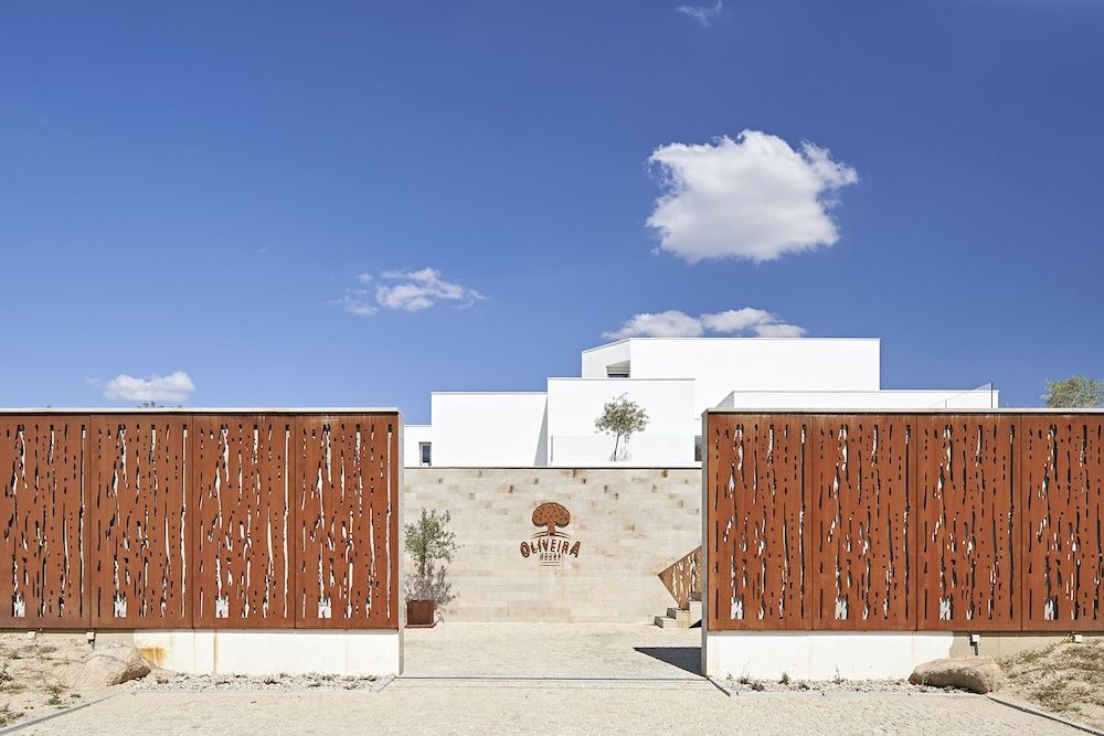 Oliveira House