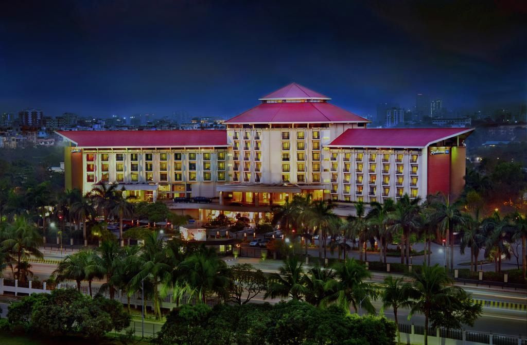 Radisson Blu Water Garden Dhaka