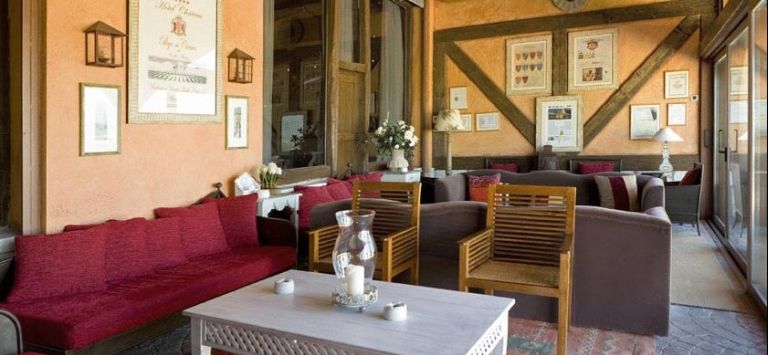 Hotel Chateau Pago De Cirsus