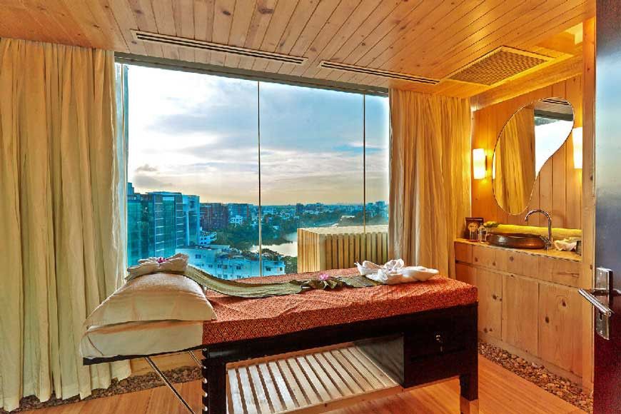 Six Seasons Hotel