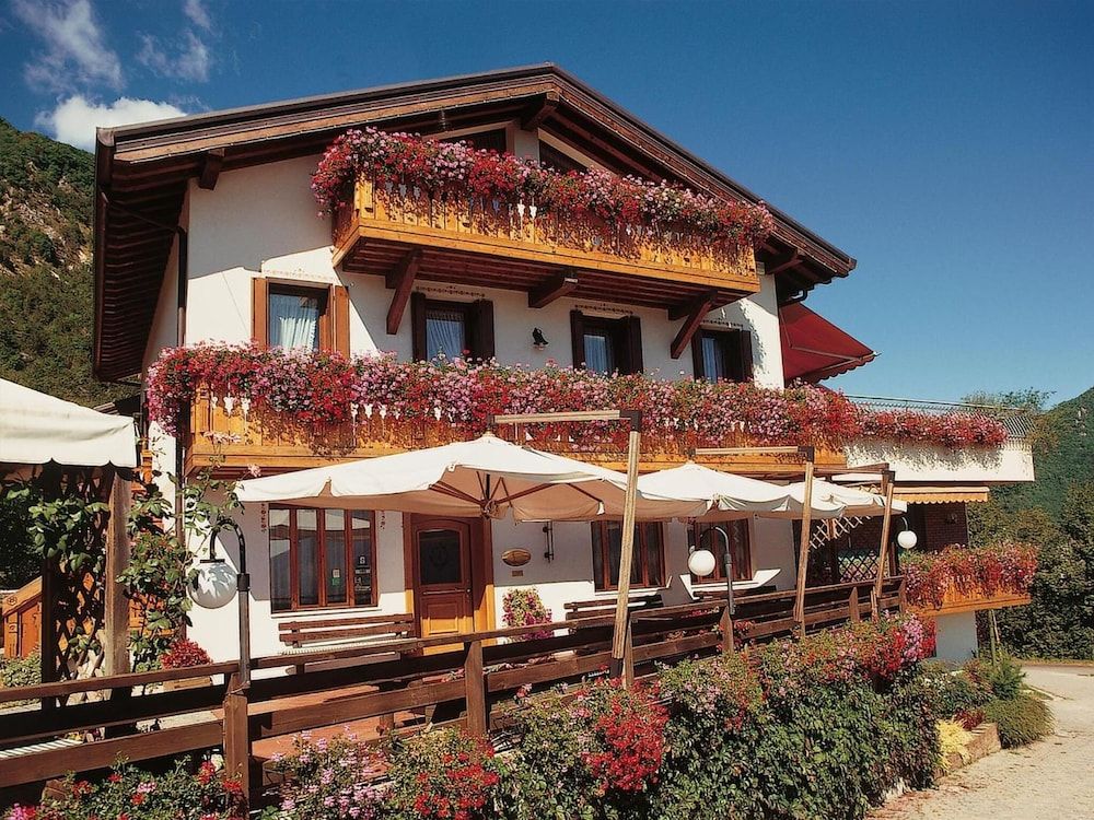 Giorgio E Flora Ristorante E Locanda