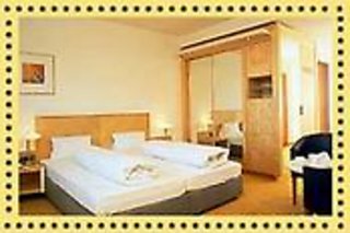 Penz Hotel West