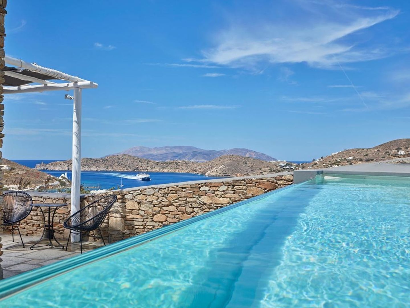 Liostasi Hotel & Suites