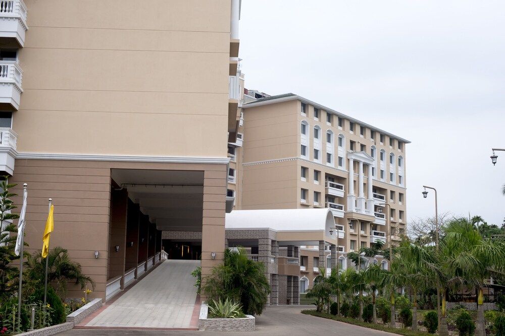 Sea Pearl Beach Resort & Spa