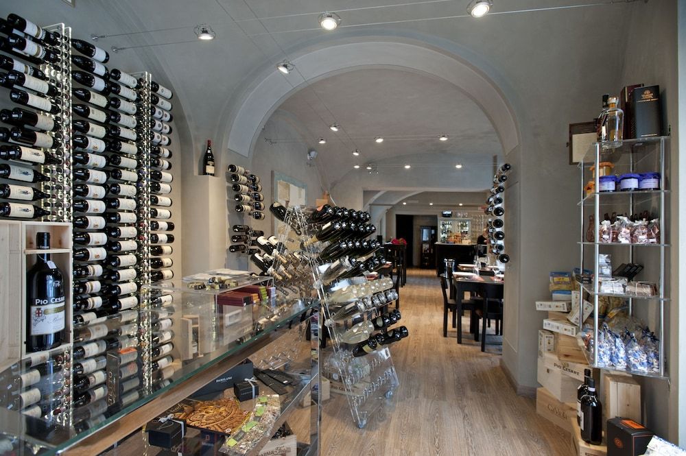 Vinoteca La Sacrestia
