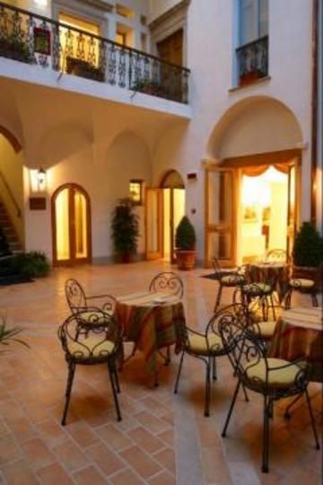 Cavaliere Palace