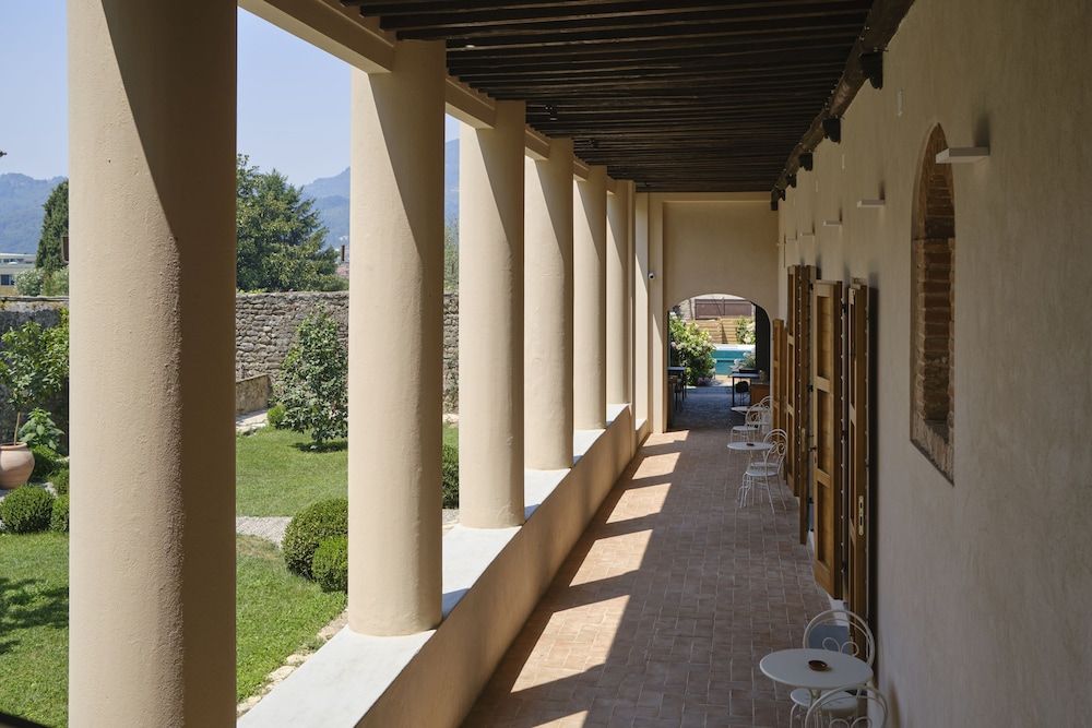 Badia Giulia Prestigious Historical B&B