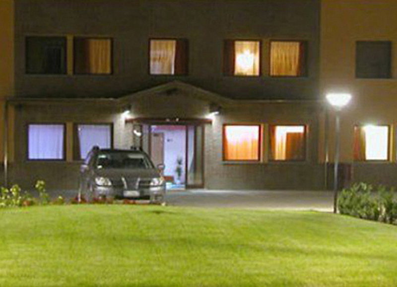 Orange Motel