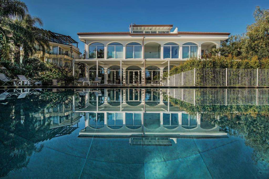 Sicilia’s Residence Hotel – Art & Spa