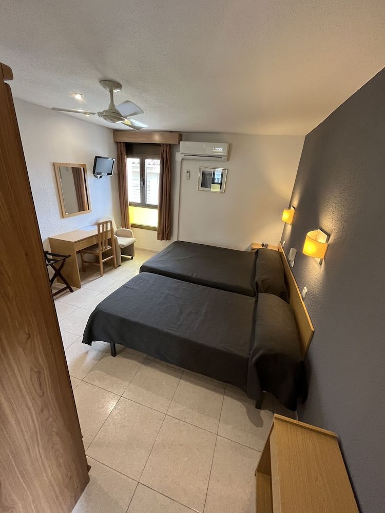 Hostal Tarres