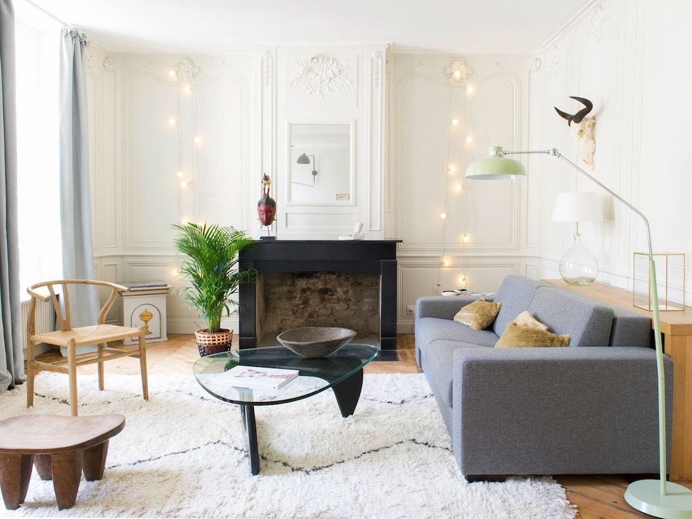 Chez Laurence du Tilly