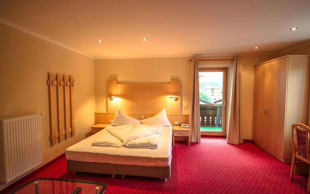 Hotel Cornelia