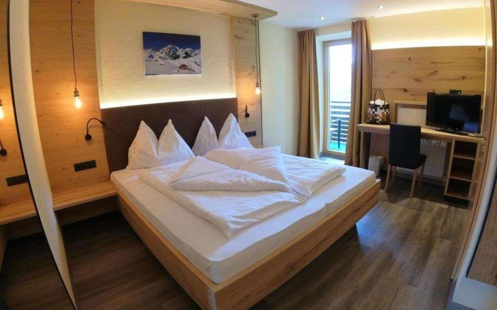 Hotel Cornelia
