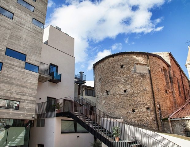 Alba Palace