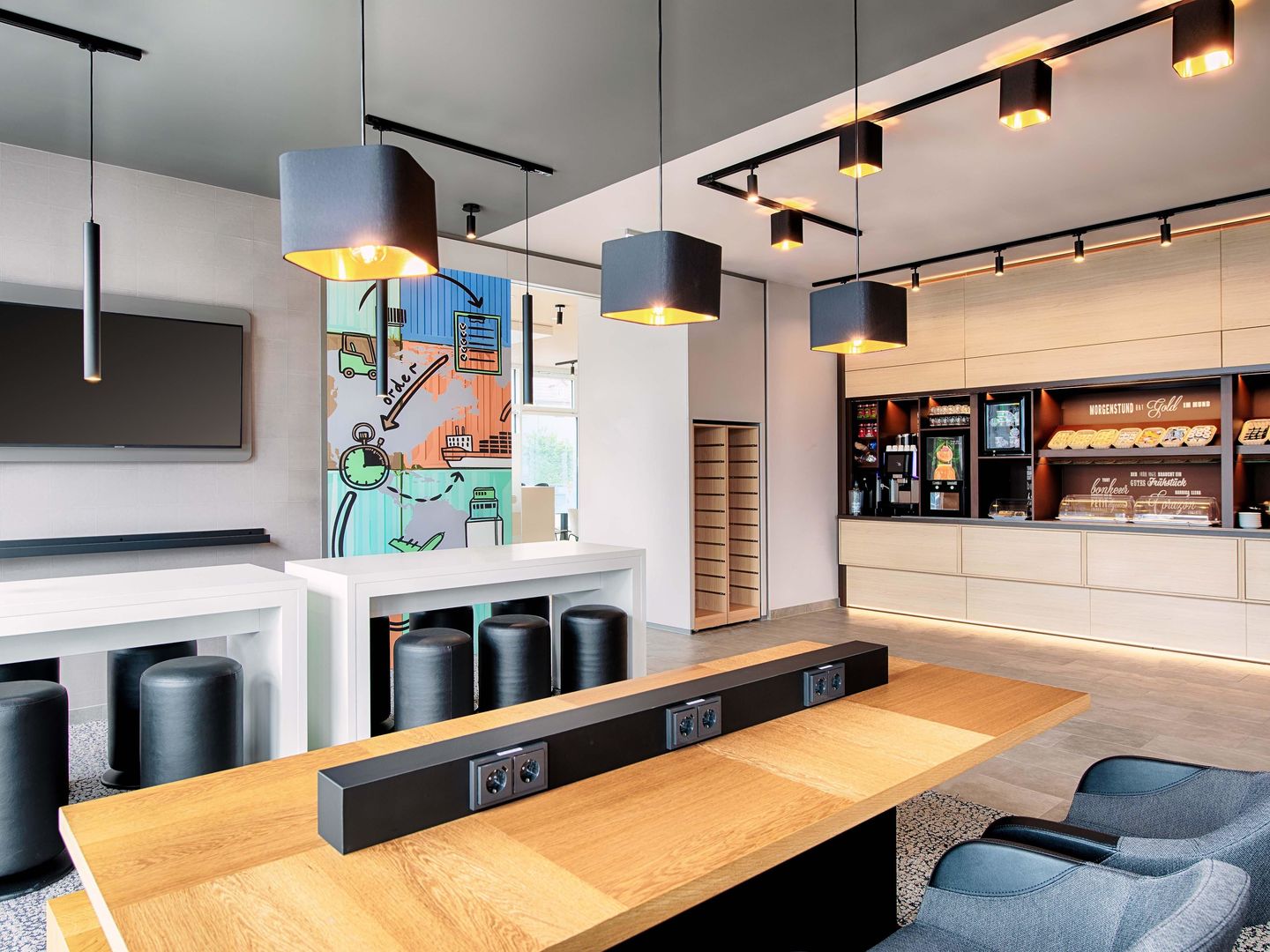 B&B HOTEL Stuttgart-Neckarhafen