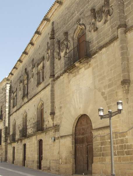 Palacio De Los Salcedo
