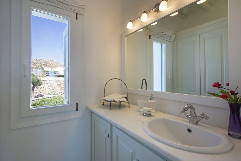 Villa Aerie  Sweeping Sea Views, Eclectic Style By Villarentalsgr