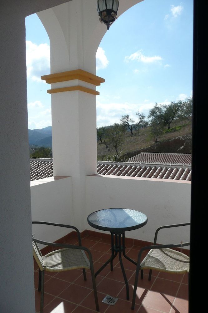 Cortijo Puerto el Peral