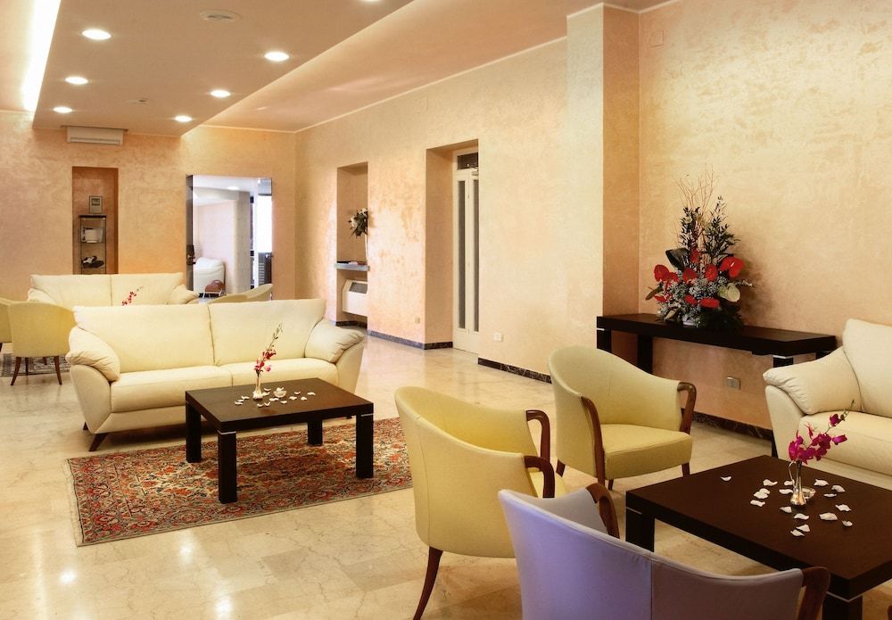 Hotel Eden