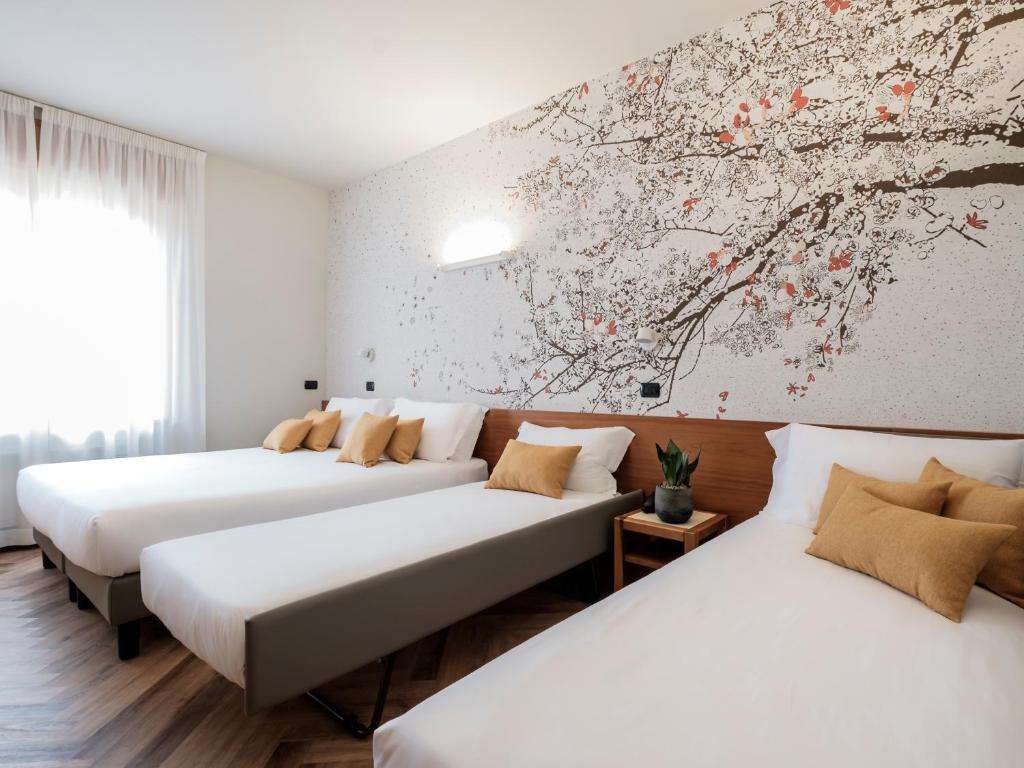 Hotel Lory Srl
