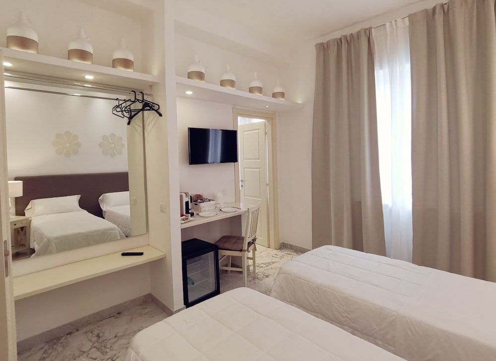 Flos Guest House