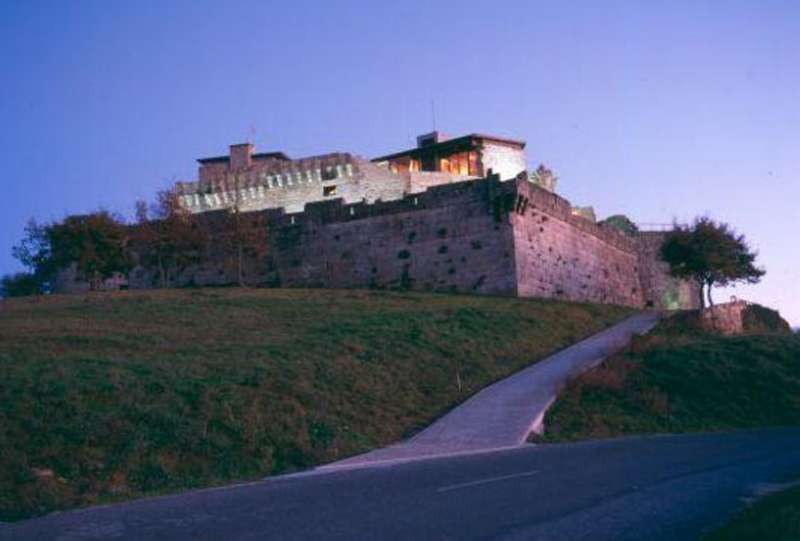Monumento Castelo de Maceda