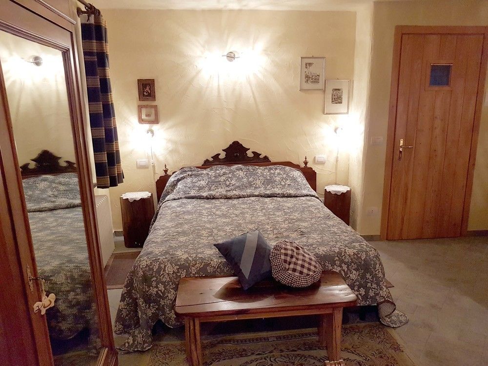 Maison Du Noyer Bed AndBreakfast