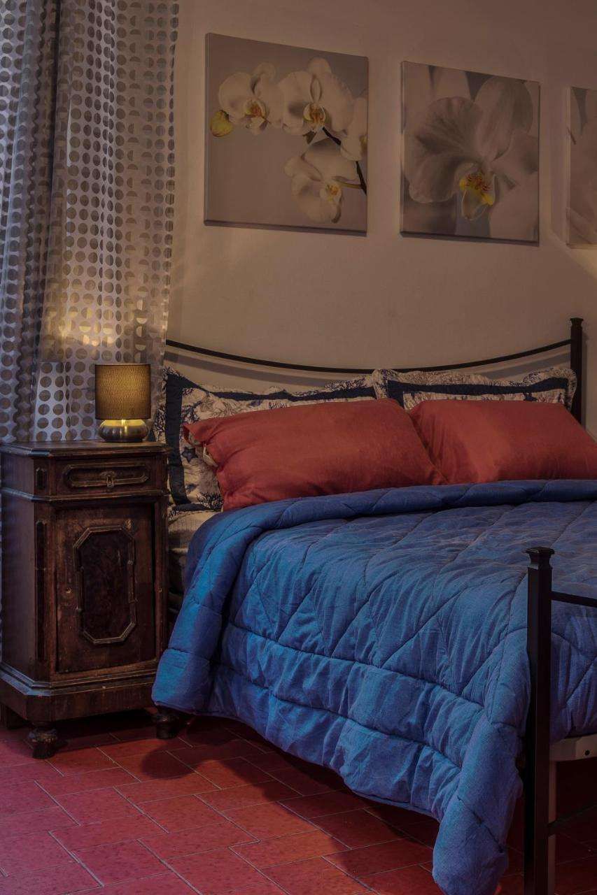 Lisetta Rooms