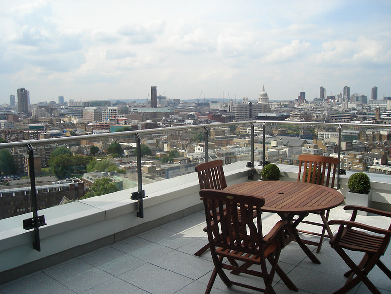 Marlin Apartments Empire Square