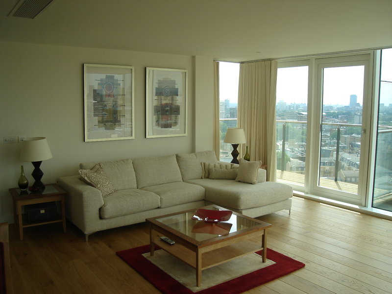 Marlin Apartments Empire Square