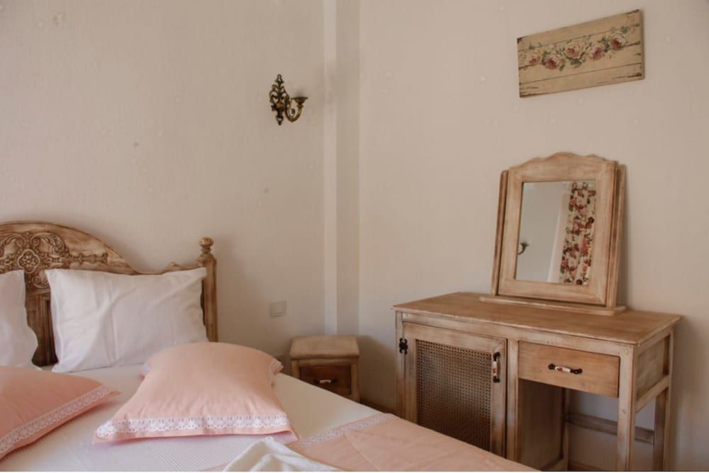 Ciftekuyu Hotel