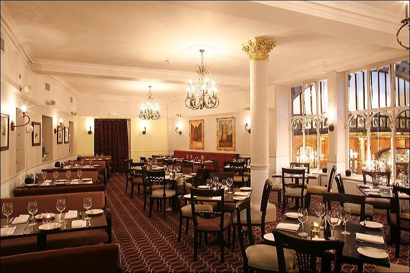 Harte and Garter Hotel