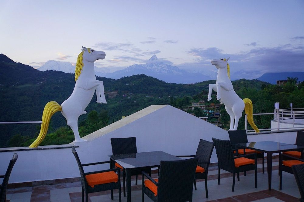 Jurassic Resort And Villas