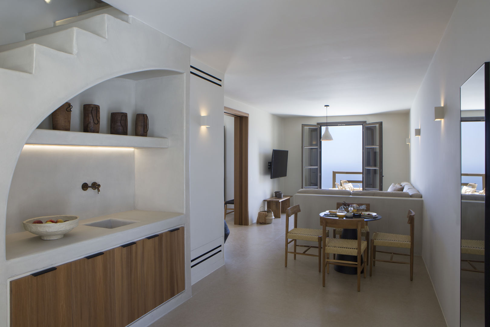 Elessa Hotel
