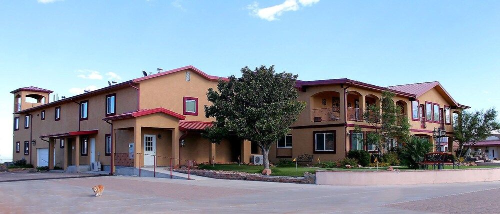 Dream Manor Inn