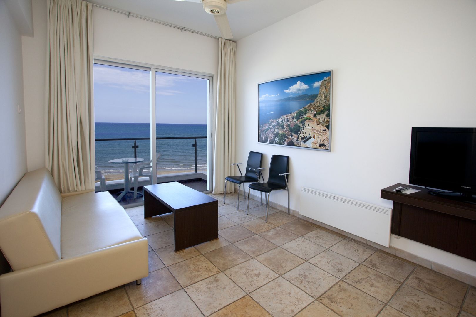 Costantiana Beach Hotel Apartments