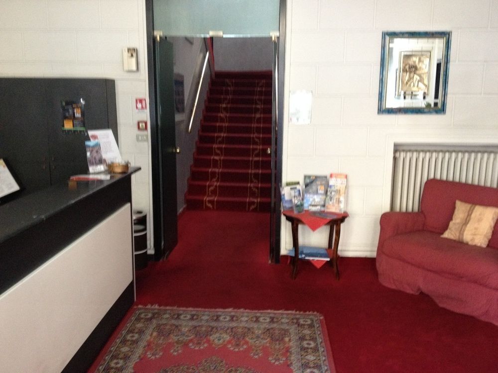Hotel Moderno