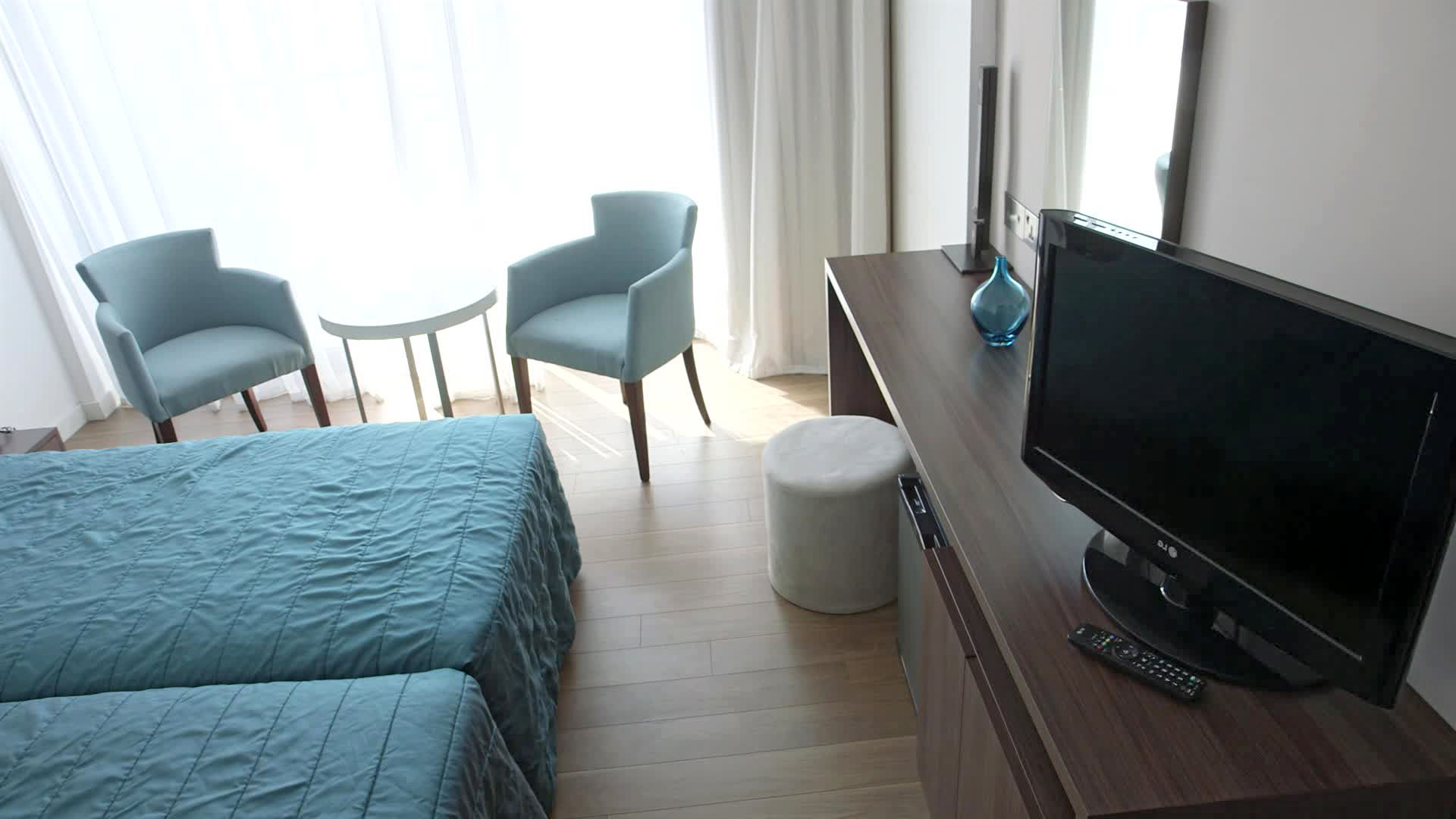 Sun Hall Beach Hotel Apts