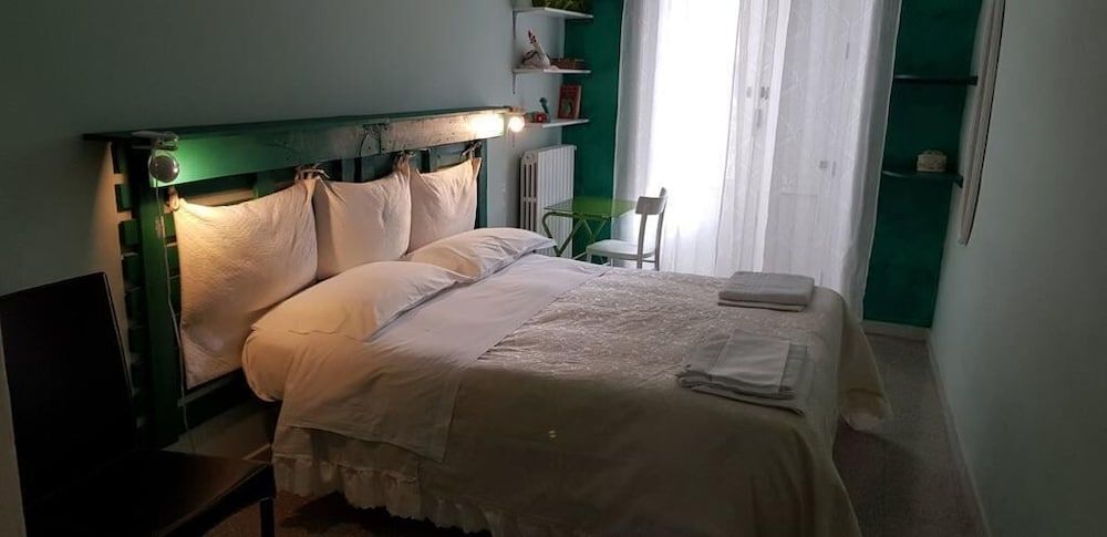 B&B Antichi Ferrai