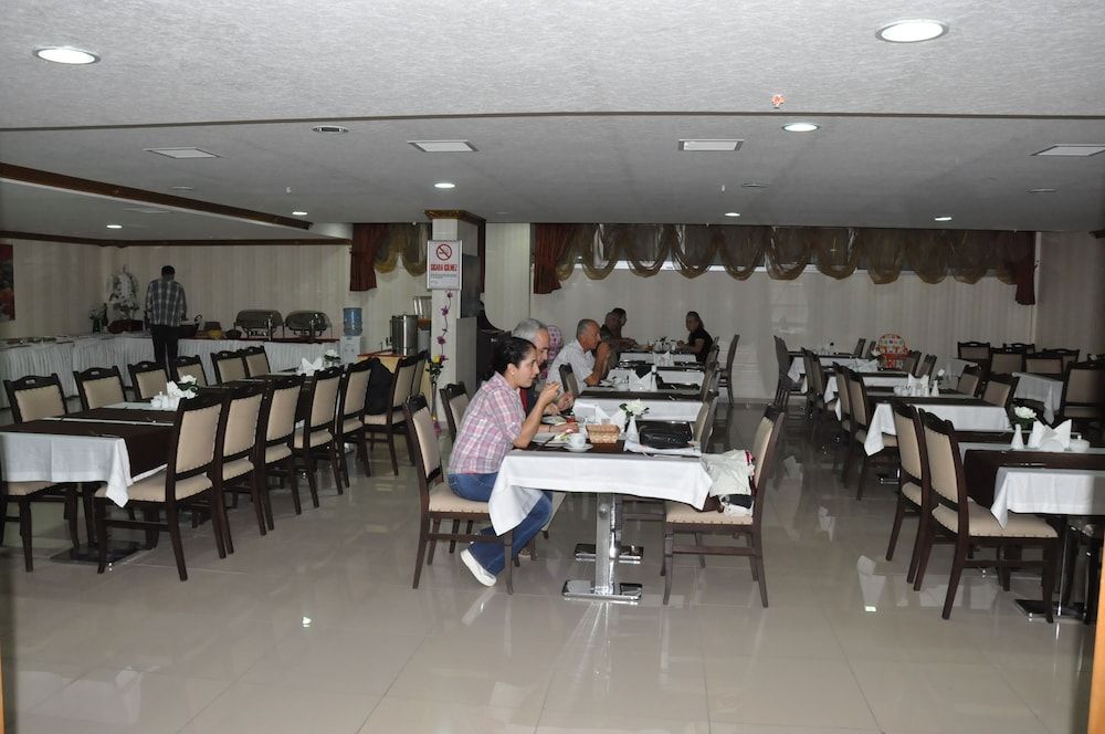 Ilksan Deha Hotel